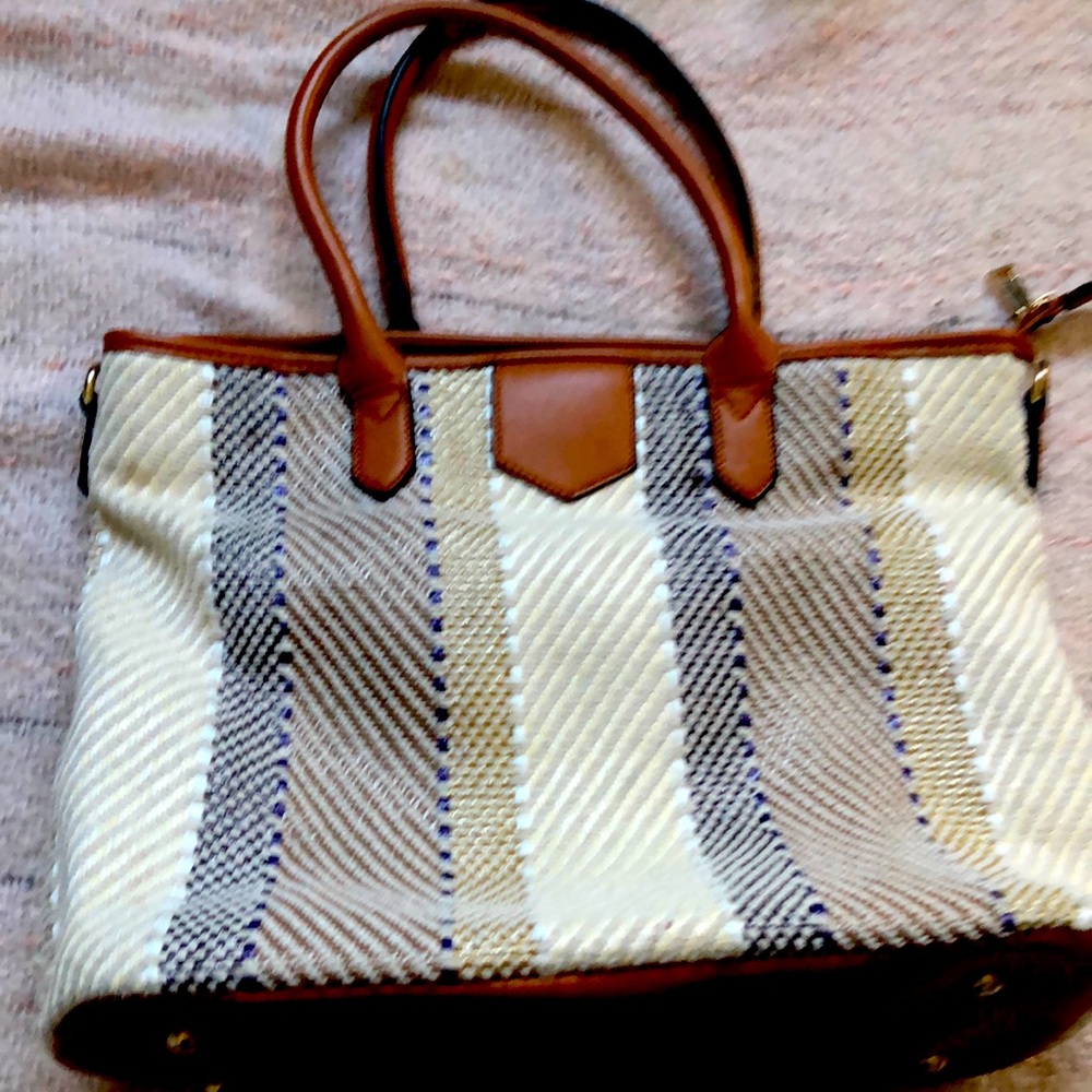 Vintage woven purse